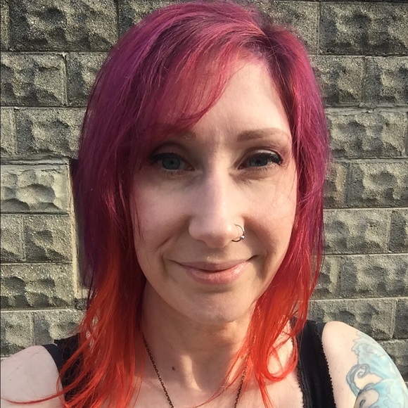 Meet your Posher, Alicia - Picture 4 of 8